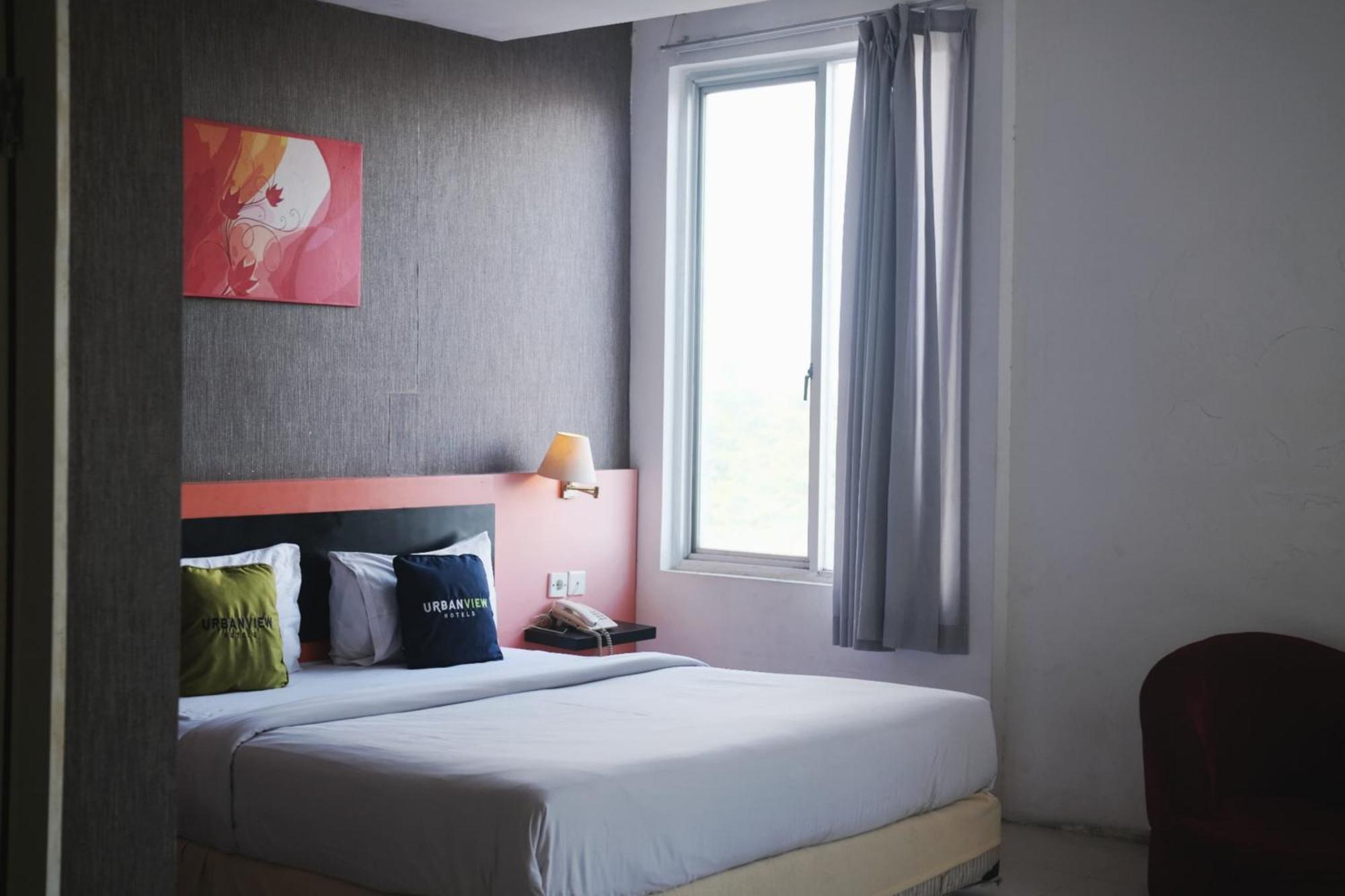 Urbanview Hotel Asyra Makassar Ngoại thất bức ảnh