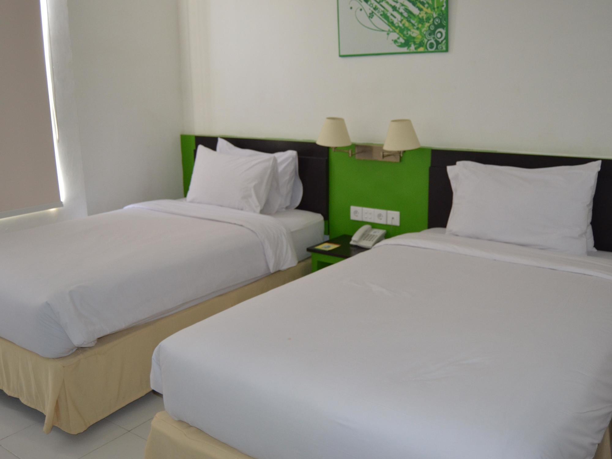 Urbanview Hotel Asyra Makassar Ngoại thất bức ảnh